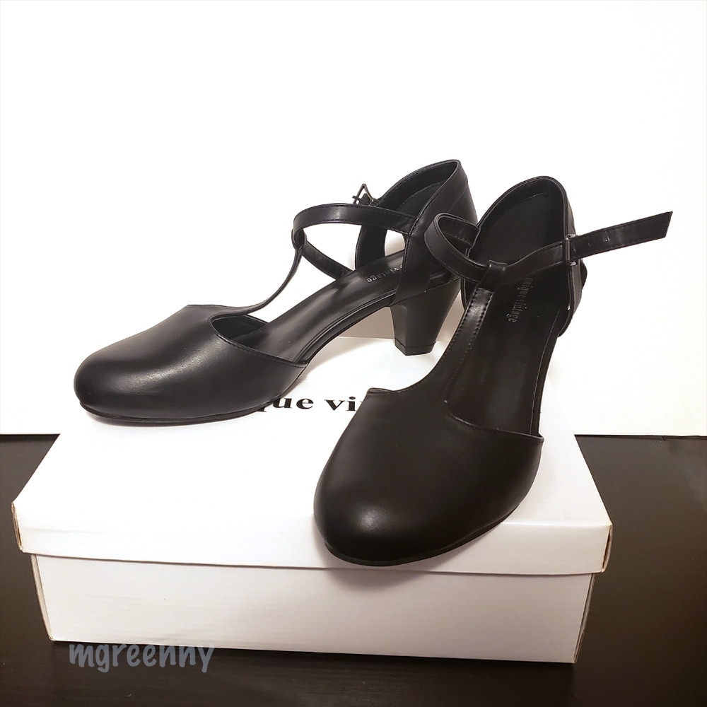 Unique Vintage Black T-Strap Heels